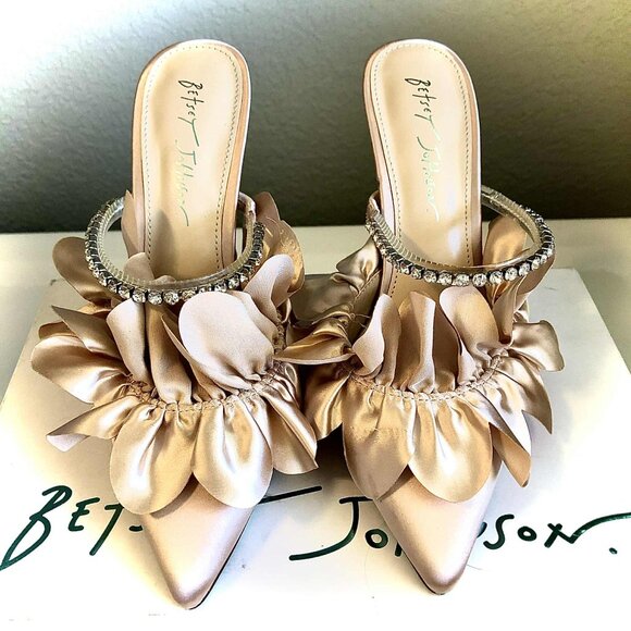 Betsey Johnson Jayde Heels - Picture 2 of 13